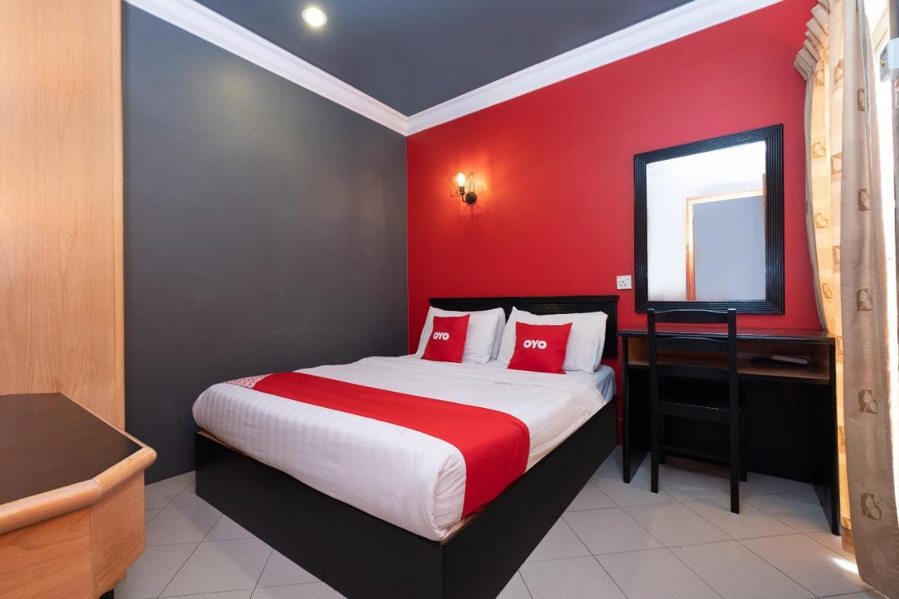 Oyo 90050 V Hotel Teluk Intan Luaran gambar