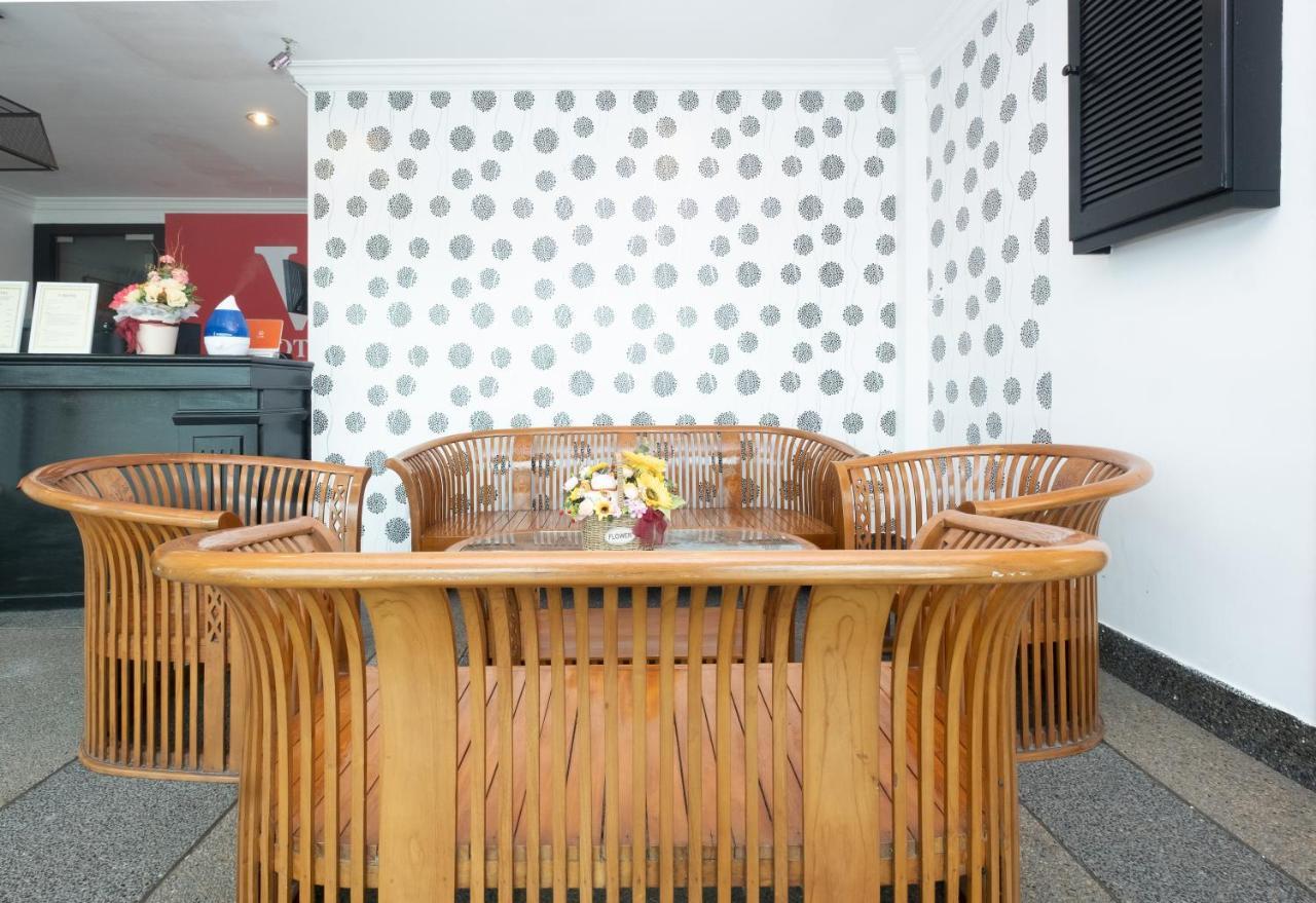 Oyo 90050 V Hotel Teluk Intan Luaran gambar