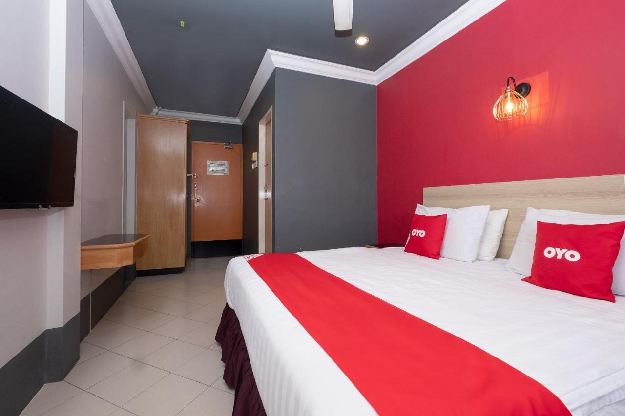 Oyo 90050 V Hotel Teluk Intan Luaran gambar