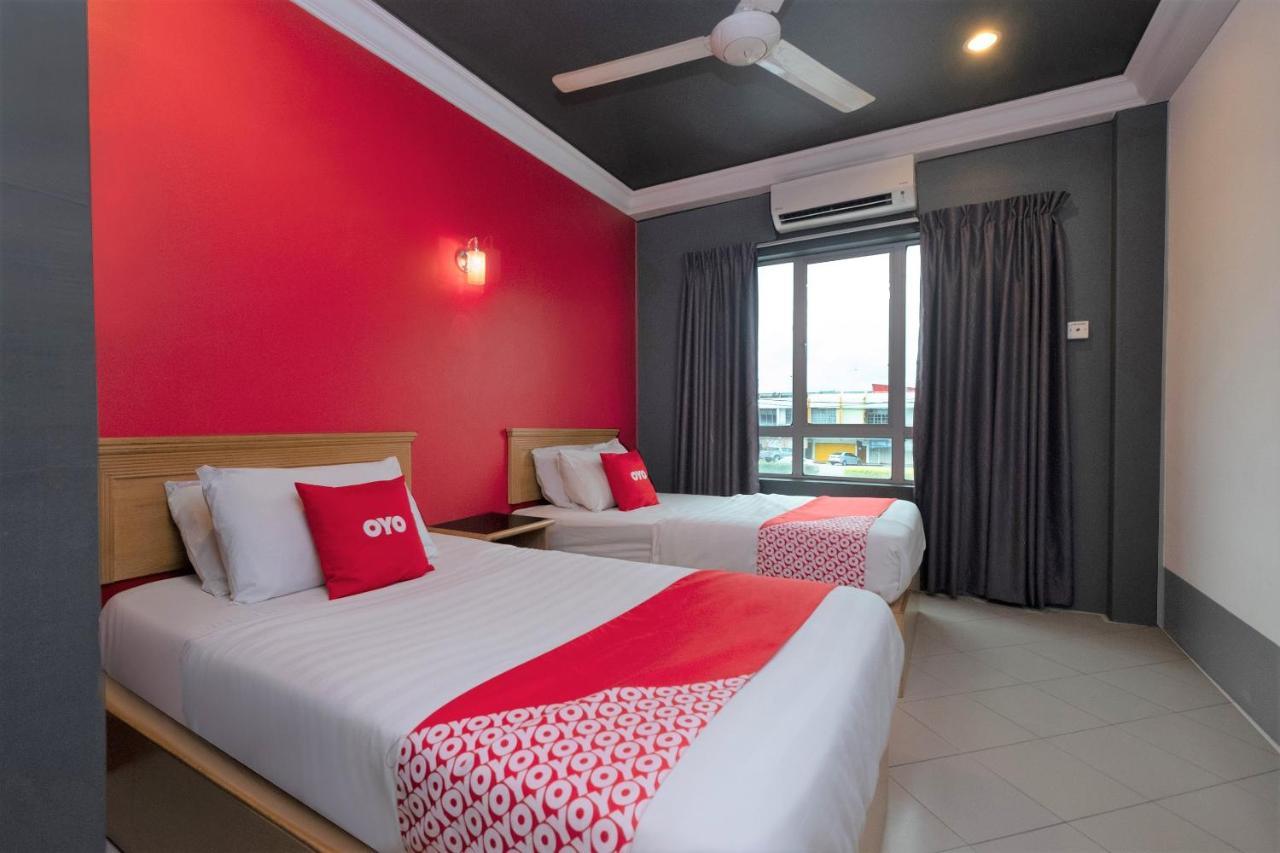 Oyo 90050 V Hotel Teluk Intan Luaran gambar