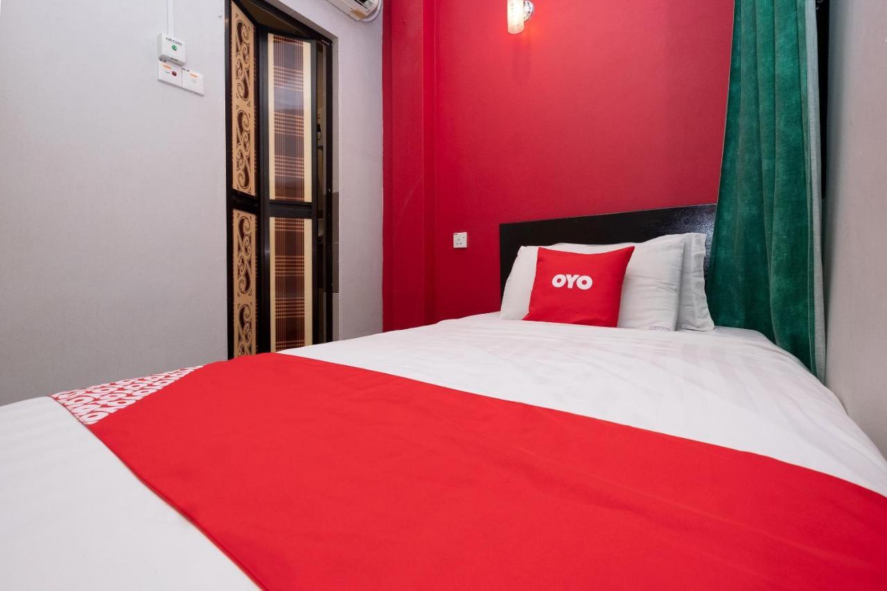 Oyo 90050 V Hotel Teluk Intan Luaran gambar