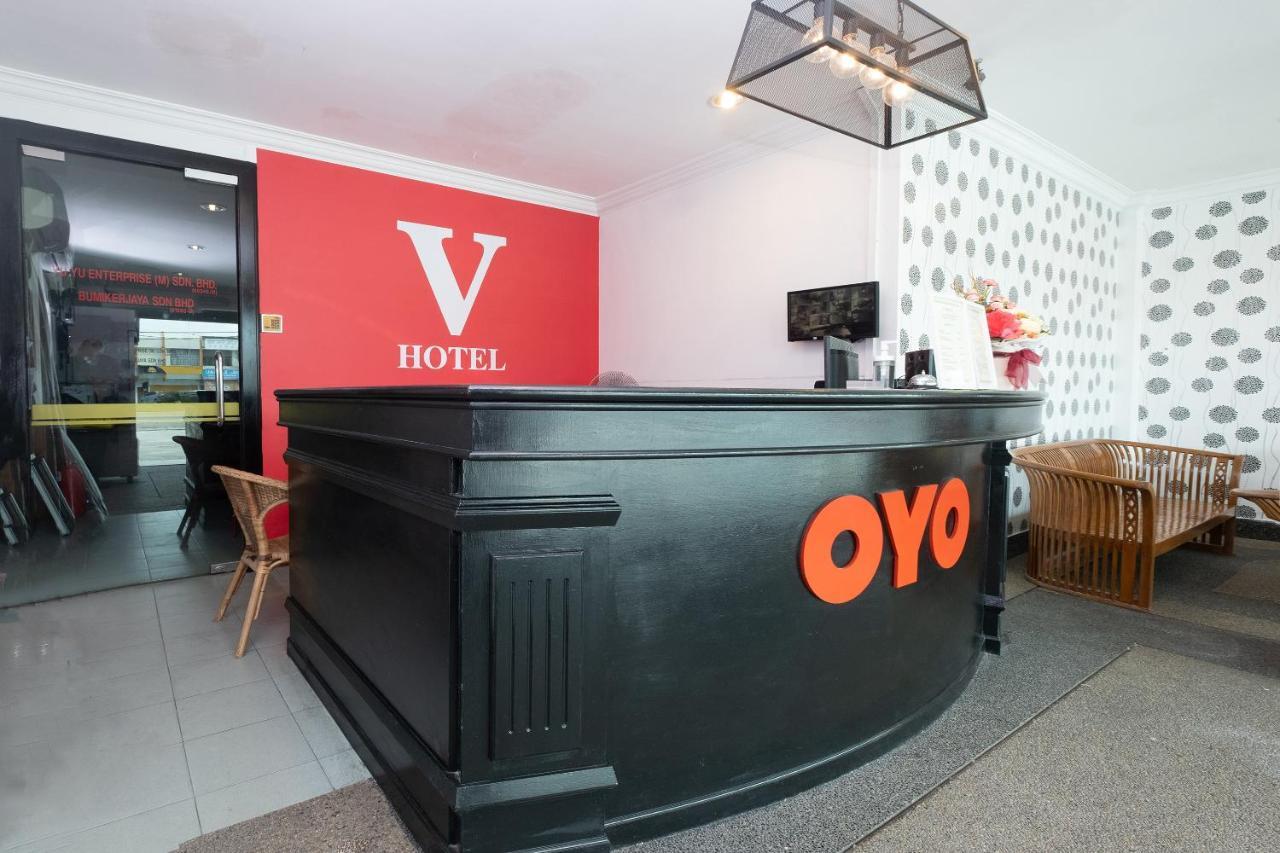 Oyo 90050 V Hotel Teluk Intan Luaran gambar