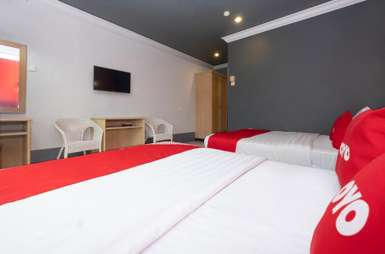 Oyo 90050 V Hotel Teluk Intan Luaran gambar