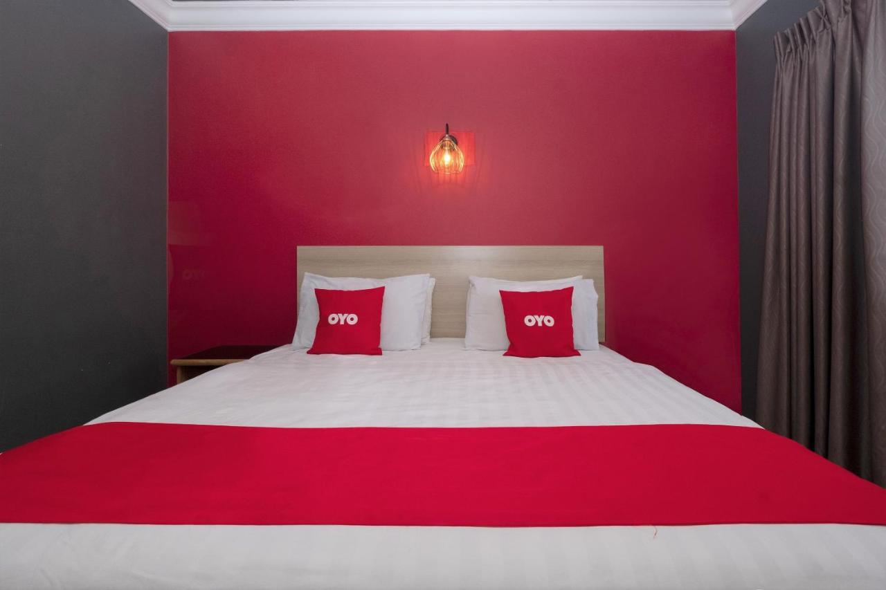 Oyo 90050 V Hotel Teluk Intan Luaran gambar