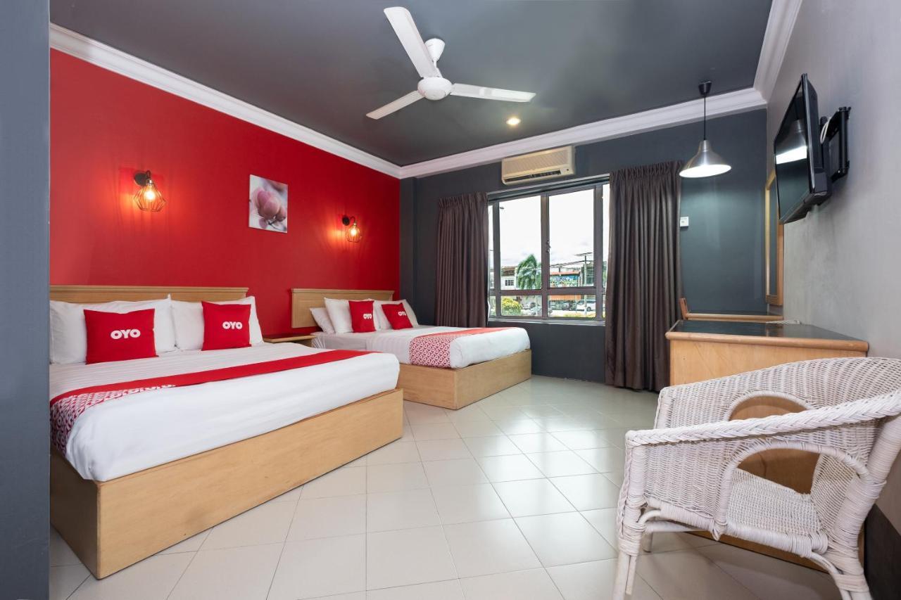 Oyo 90050 V Hotel Teluk Intan Luaran gambar