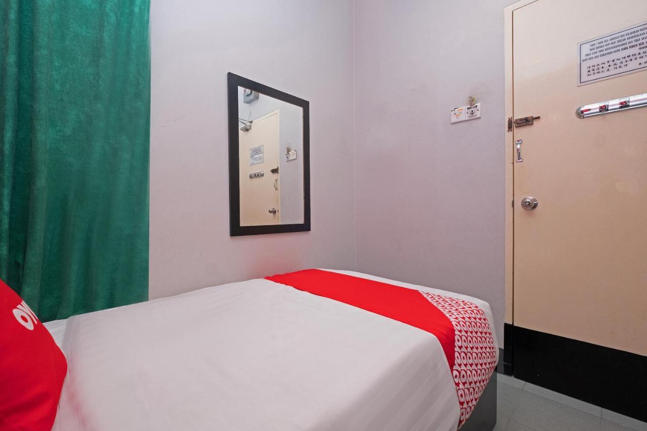 Oyo 90050 V Hotel Teluk Intan Luaran gambar