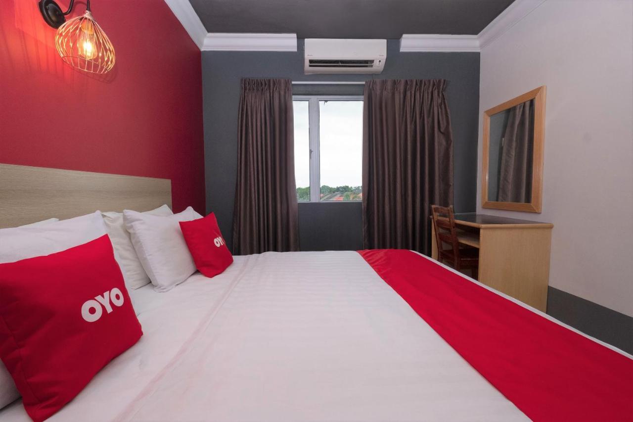 Oyo 90050 V Hotel Teluk Intan Luaran gambar